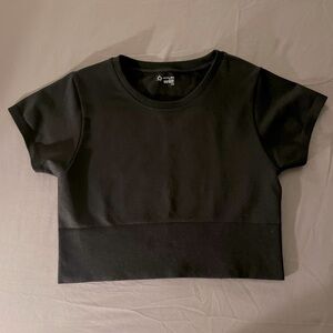 OFFLINE By Aerie Sidewalk Seamless Cropped T-Shirt - True Black